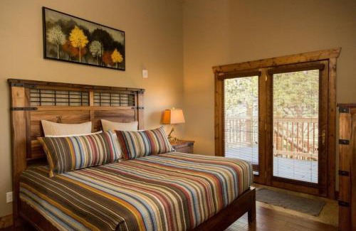 Estes Park House | Spacious 2nd story loft with awesome views