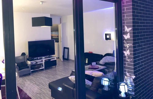 Gennevilliers Condo | Spacious 3 bdrooms Apt-Metro 5mn-Free Pkg