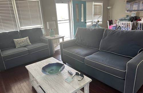 North End House | Spacious 3 Bed /2 Bath 1st Floor -