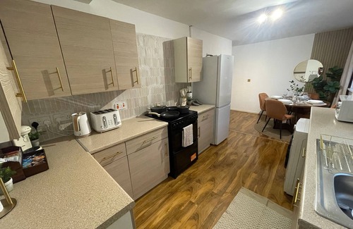Jarrow House | Spacious 3-Bed Home with Free Off-Street Parking Near Newcastle