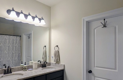 Denham Springs House | Spacious 3 Bedroom Home with Easy Access to BR
