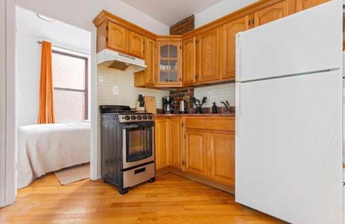 East Harlem Apartment | Spacious 3-Bedroom, 2-Bath Apartment in Prime NYC Location
