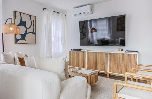 View Park-Windsor Hills Apartment | Spacious 3-Bedroom Apartment with Prime Location near USC and Staples Center