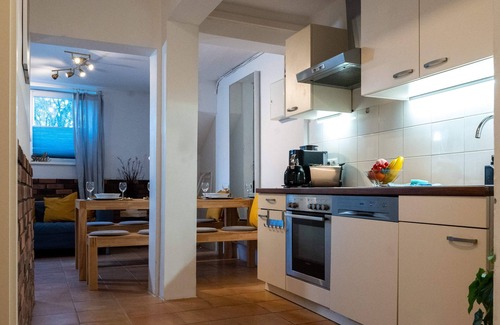 Uhlenhorst Apartment | Spacious 3-Bedroom-Apartment for up to 7 Guests