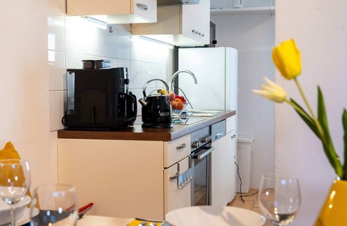 Uhlenhorst Apartment | Spacious 3-Bedroom-Apartment for up to 7 Guests
