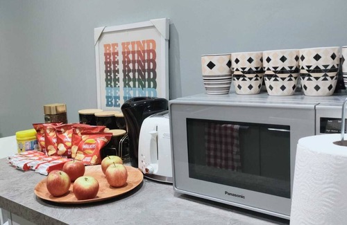 Elephant and Castle Apartment | Spacious 3 Bedroom Apartment in Zone 1nn