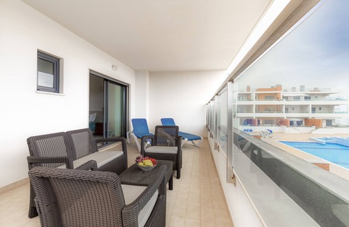 Lagos Apartment | 🏡 Spacious 3-Bedroom Apartment | Pool, Balconies & Secure Parking 🌞