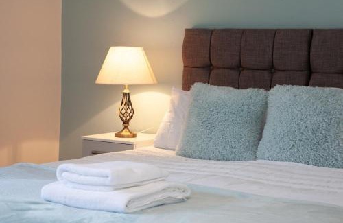 Whalley House | Spacious 3 bedroom Cottage in Whalley