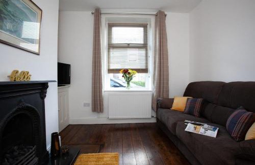 Whalley House | Spacious 3 bedroom Cottage in Whalley