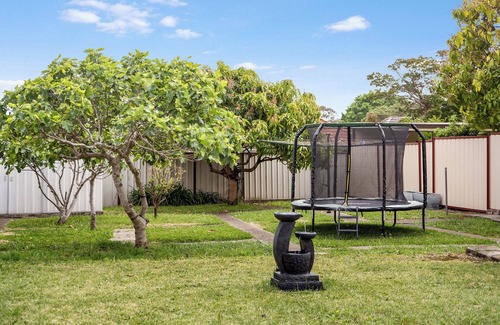 Concord House | Spacious 3-Bedroom Family Home in Concord's Heart!
