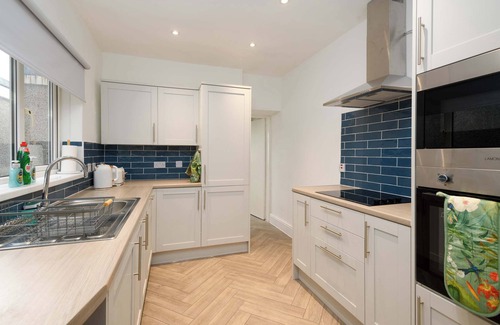 Exeter House | Spacious 3 Bedroom Home in Central Skewen