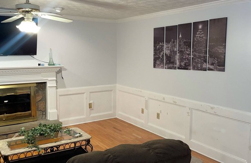 Duluth House | Spacious 3 bedroom home 1 office 2.5 baths patio