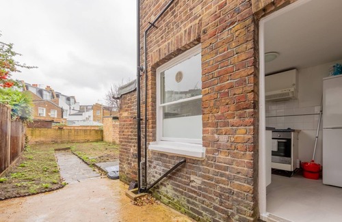 Ravenscourt Park House | Spacious 3 Bedroom House With Garden - Hammersmith