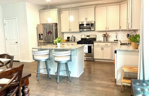 Auburn House | Spacious 3-bedroom House in Auburn, ready for GAMEDAY