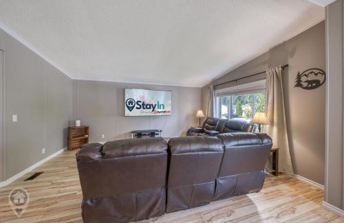East Kootenay Cabin | Spacious 3-Bedroom Trailer Home in Fernie