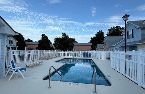 Myrtle Beach House | Spacious 3-BR Cottage, 2 Blocks To Beach