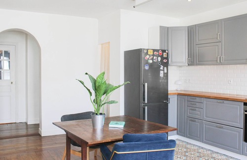 Quartier de la Goutte-d'Or Apartment | Spacious 3-room with balcony in the heart of Paris