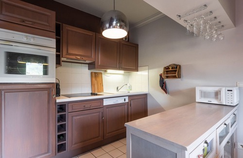La Clusaz Apartment | Spacious 3-star apartment near slopes, WIFI, 9-10 ppl