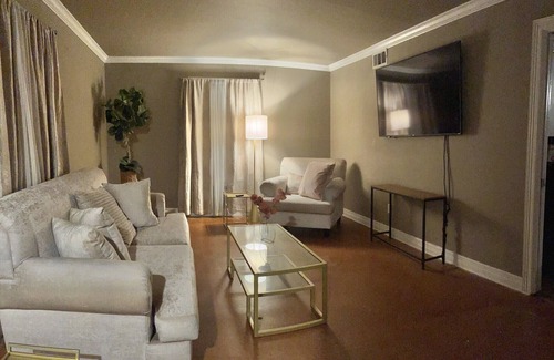 Shreveport House | Spacious 3Bedroom Home Perfect for Families & Remote Work w/views of Cross Lake
