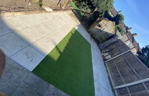 Bensham Manor House | Spacious 3BR Home – Family & Contractor Friendly