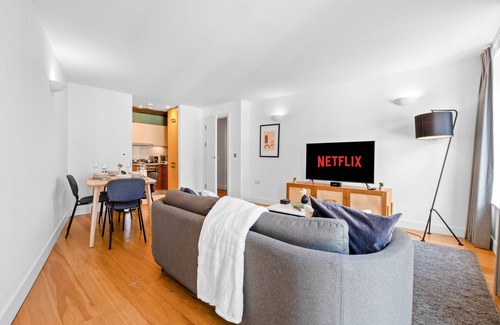 Islington Apartment | Spacious 3BR Kings Cross - FAST WIFI