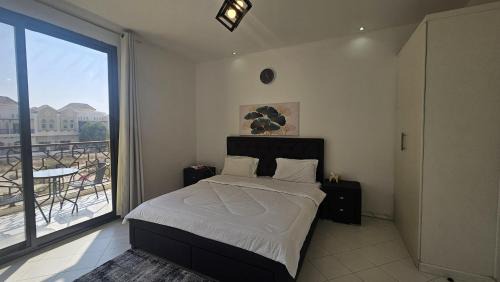 Dubai Villa | Spacious 3BR Townhouse Villa