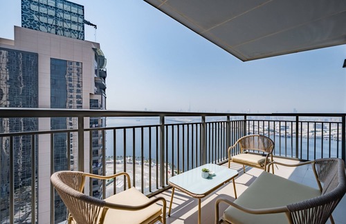 Dubai Apartment | Spacious 3BR with AsstRoom and Stunning Creek Views in The Dubai Creek Residences South Tower 1