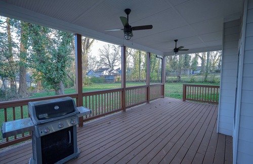 Atlanta House | Spacious 4-bdrm house/12 guests - 10 mins from Downtown Atlanta and the Airport