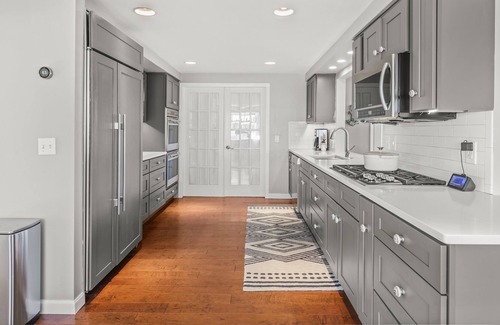 Brant Rock House | Spacious 4 bed home walk to Marina and beaches w/pvt yard