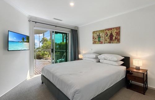 Long Beach House | Spacious 4-Bed Home with Coastal Charm