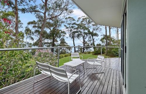 Long Beach House | Spacious 4-Bed Home with Coastal Charm