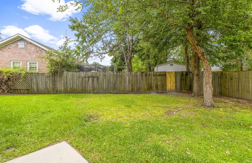 North Charleston House | Spacious 4-bedroom house with AC and WiFi in charming North Charleston