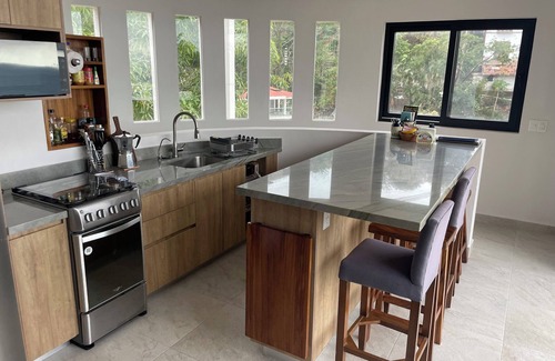 Cerro House | Spacious 4-bedroom home in Puerto Vallarta with Pool, Rooftop Terrace and Views