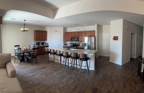 Mohave Valley House | Spacious 4 Bedroom on Golf Course in Mohave Valley. Dove Hunt-Golf + River!