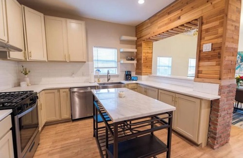 Central Oklahoma City House | Spacious 4-bedroom house in charming Oklahoma City with AC, WiFi