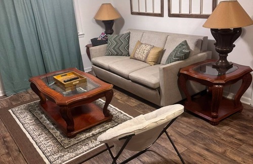 Conway Apartment | Spacious 4-bedroom apartment with WiFi, AC in charming Conway