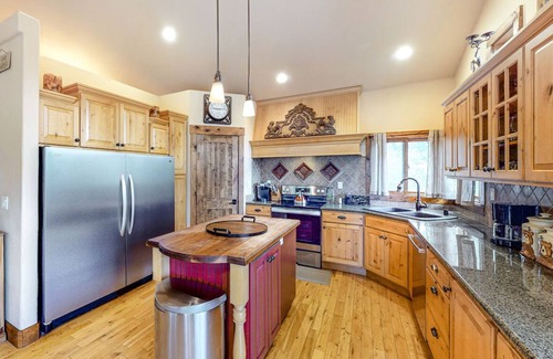 Fairplay House | Spacious 4-bedroom Home in Fairplay on wooded lot with mountain views