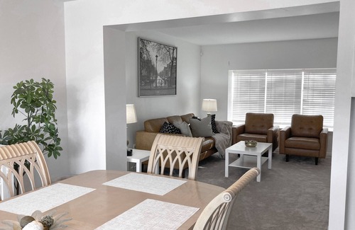 Wayne House | Spacious 4 Bedroom Home in a Quiet Neighborhood