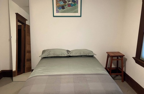 North Berkeley House | Spacious 4-bedroom house in welcoming North Berkeley Gourmet Ghetto with WiFi