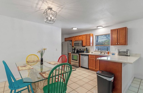 Southwest Orlando House | Spacious 4-bedroom house with WiFi, Game room by Universal Studios