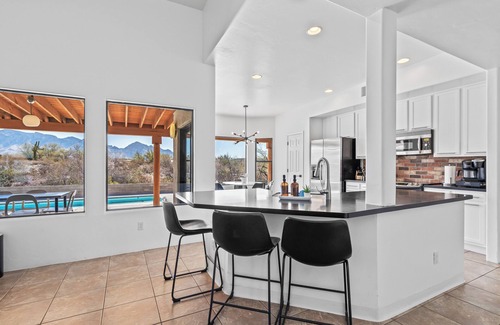 Tucson House | Spacious 4-bedroom house with private pool and Spa and Batting cage
