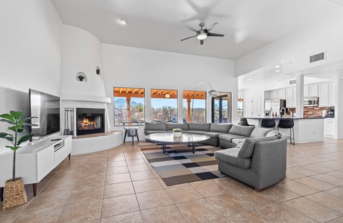 Tucson House | Spacious 4-bedroom house with private pool and Spa and Batting cage