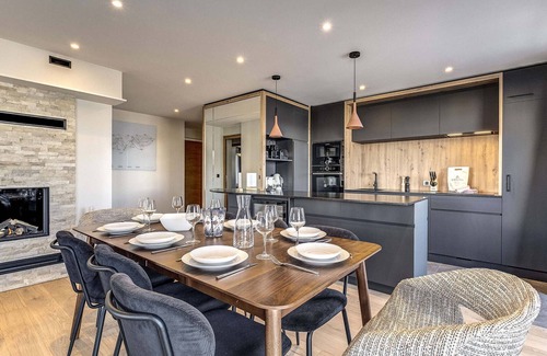 Courchevel Apartment | Spacious 4-bedroom Ski-In/Ski-Out Apartment in Courchevel Moriond