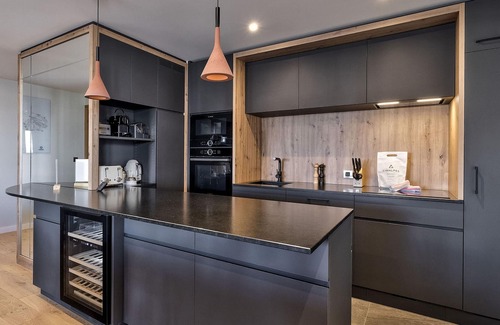 Courchevel Apartment | Spacious 4-bedroom Ski-In/Ski-Out Apartment in Courchevel Moriond