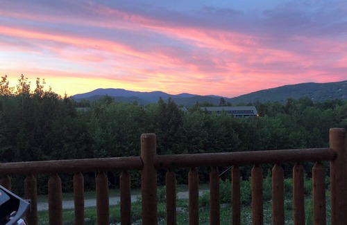 Sunday River Area Condo | Spacious 4-bedroom Ski- in/Ski-out condo in enchanting Sunday River w/Hot Tub