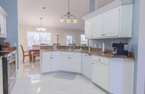 Gulf Breeze House | Spacious 4-bedroom house with Heated Pool in Gulf Breeze