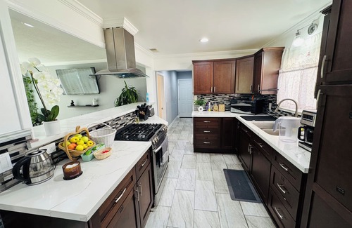 Santa Clara House | Spacious 4-bedroom house with AC, WiFi in charming Santa Clara