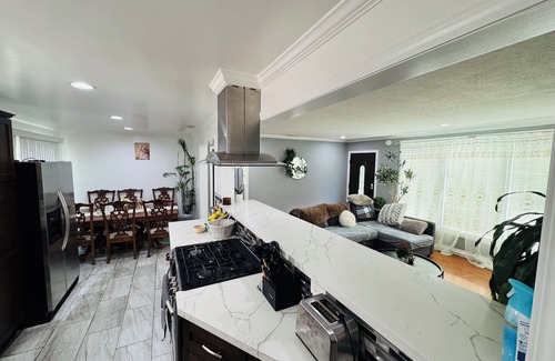 Santa Clara House | Spacious 4-bedroom house with AC, WiFi in charming Santa Clara