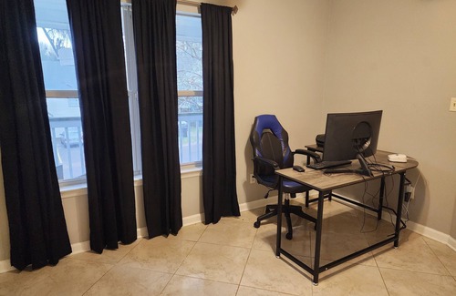 Tallahassee House | Spacious 4-bedroom townhome with WiFi and AC in enchanting Tallahassee
