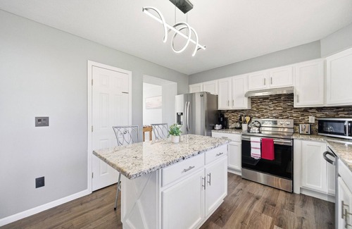 Hilliard House | Spacious 4-BR Retreat w/Game Room + BBQ Patio